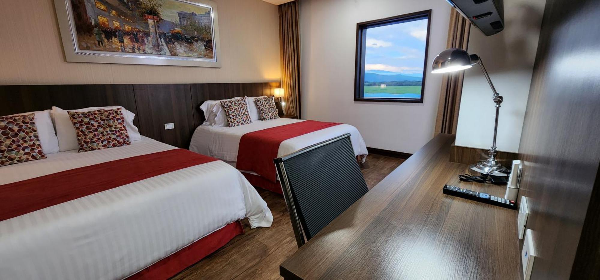 Hotel Royal Elim International Cali Bagian luar foto